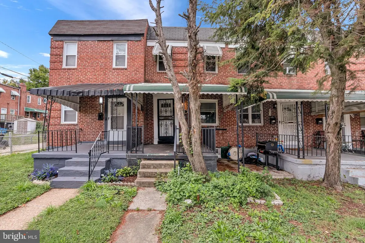 2202 N Dukeland St, Baltimore, MD 21216 - #1