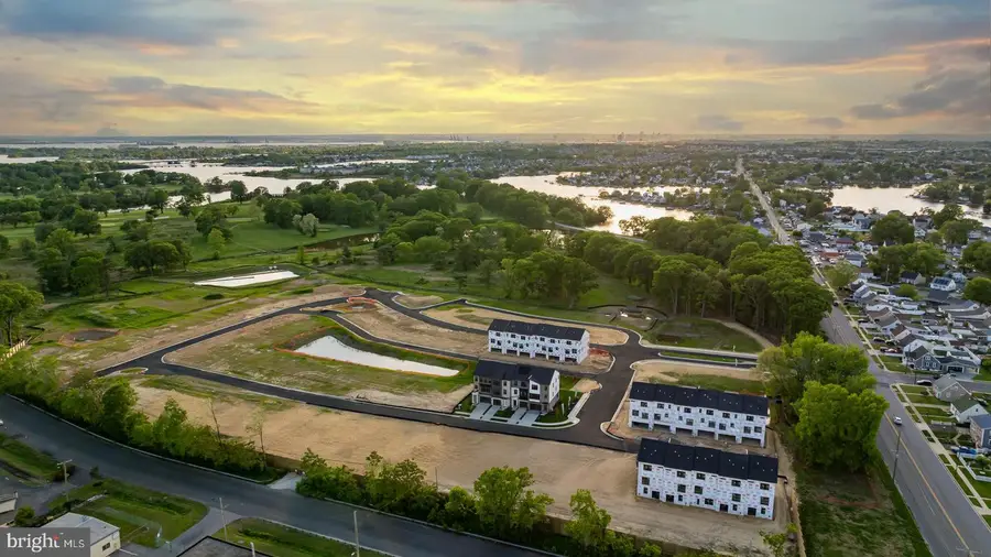 1811 Constellation Dr, Baltimore, MD 21222 - Image #2