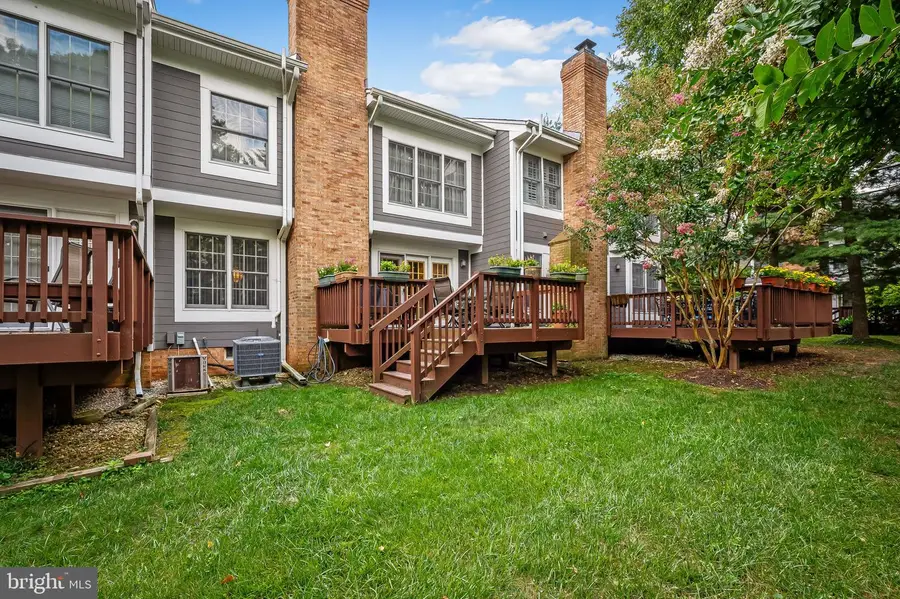 102 River Oaks Cir, Baltimore, MD 21208 - Image #2