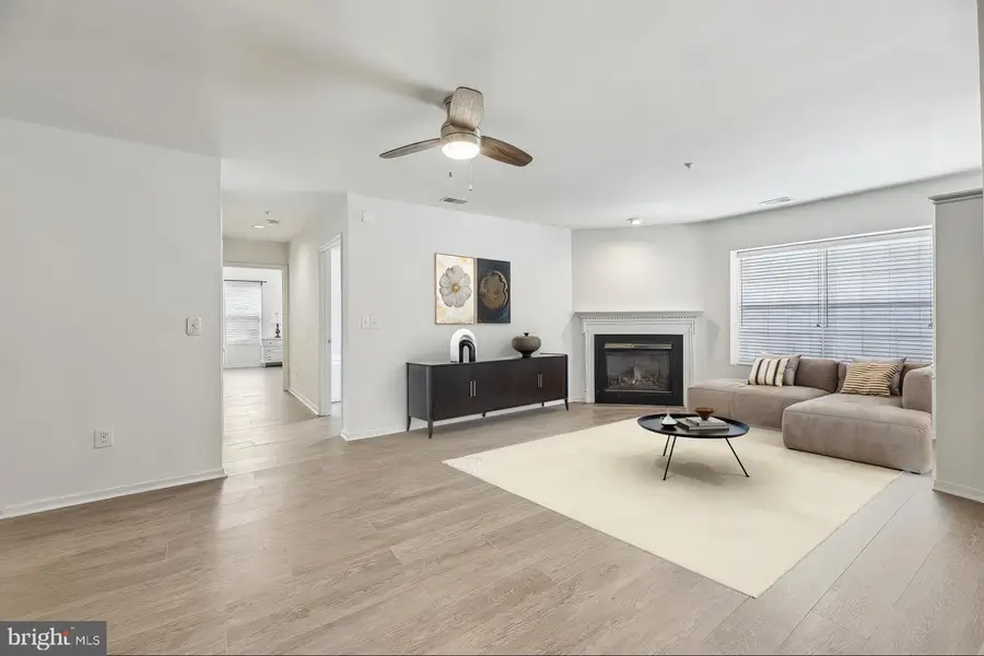 405 Plumbridge Ct #204, Lutherville Timonium, MD 21093 - Image #3