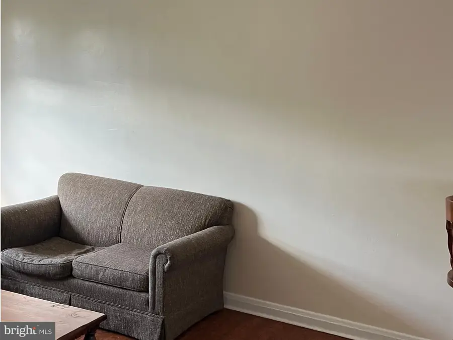 7521 Lange St, Baltimore, MD 21224 - Image #2