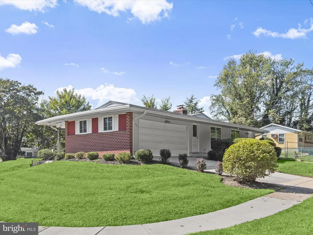 201 Suter Rd, Catonsville, MD 21228 - Image #1