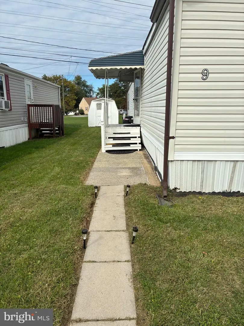 9 Vista Mobile Dr, Dundalk, MD 21222 - Image #2