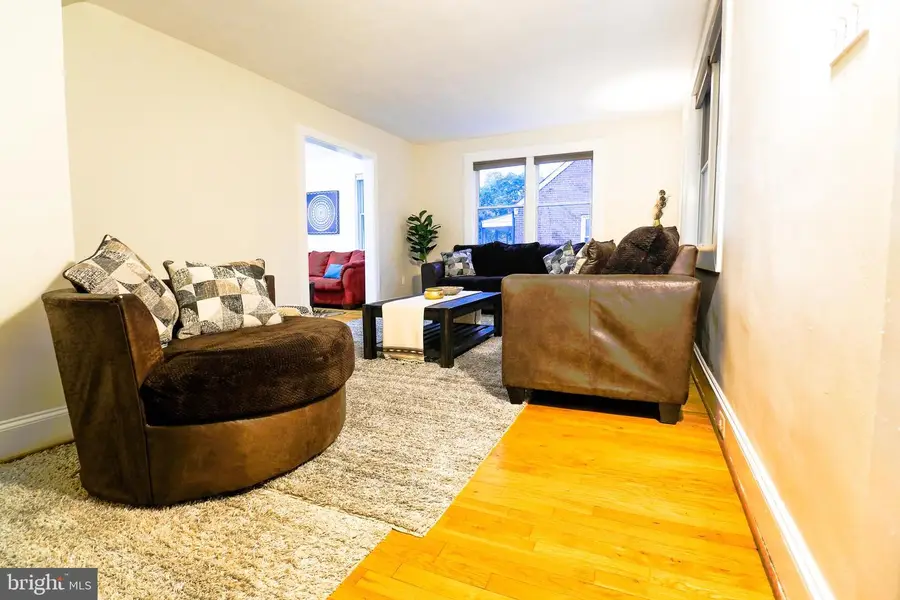 905 Woodsdale Rd, Catonsville, MD 21228 - Image #3