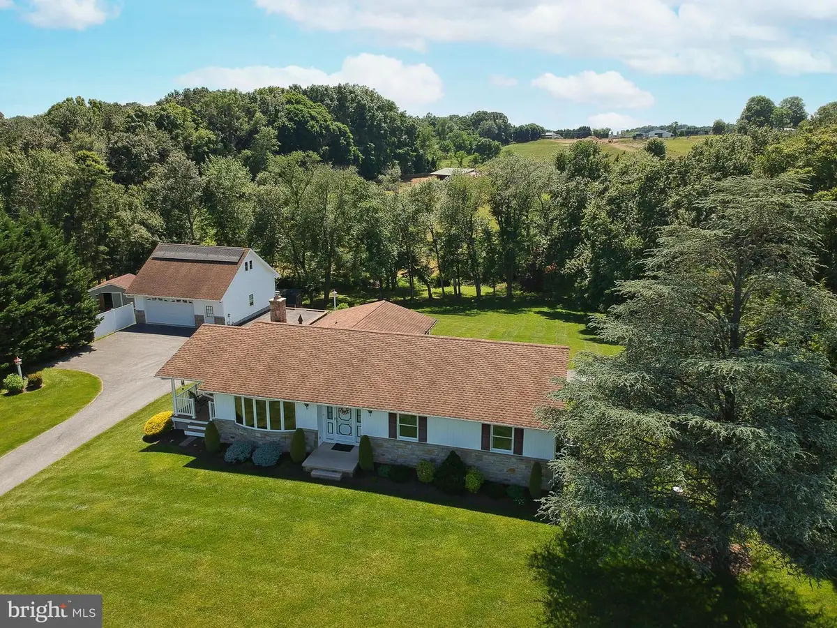 18906 Falls Rd, Hampstead, MD 21074 - Image #1