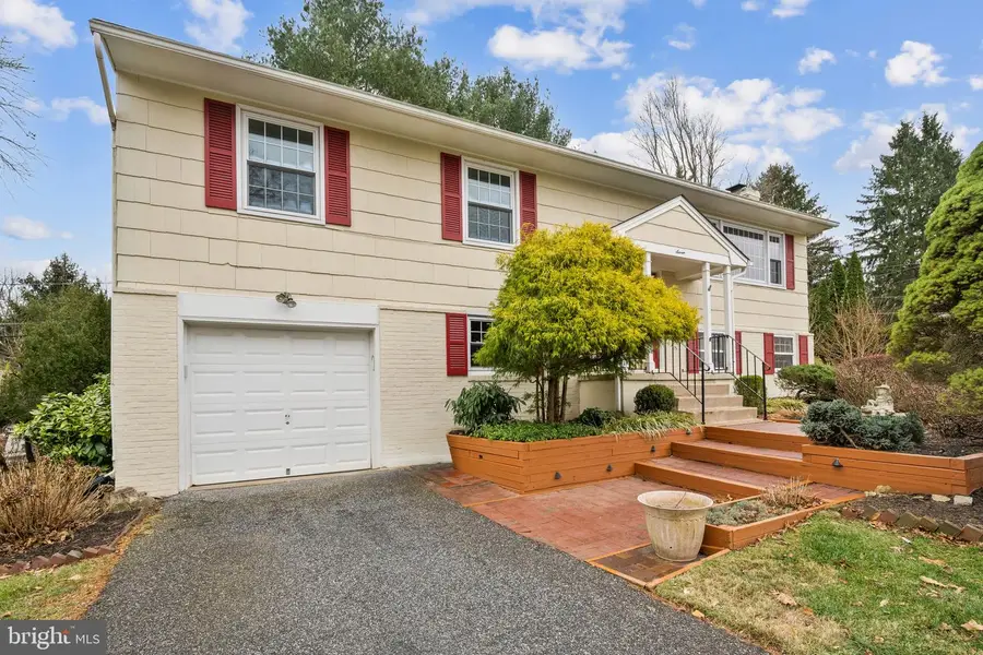7 Bromwell Ct, Cockeysville, MD 21030 - Image #3