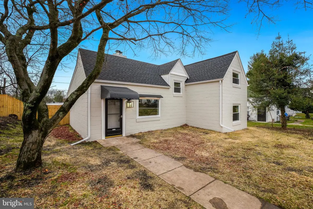 6517 Lehnert St, Baltimore, MD 21207 - Image #1