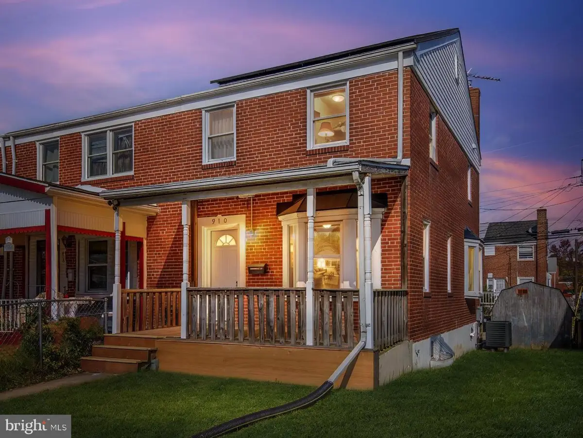 910 N Marlyn Ave, Essex, MD 21221 - Image #1