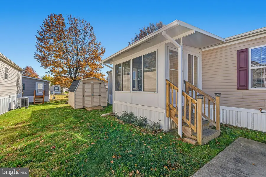 7515 Schooner Ln, Middle River, MD 21220 - Image #3