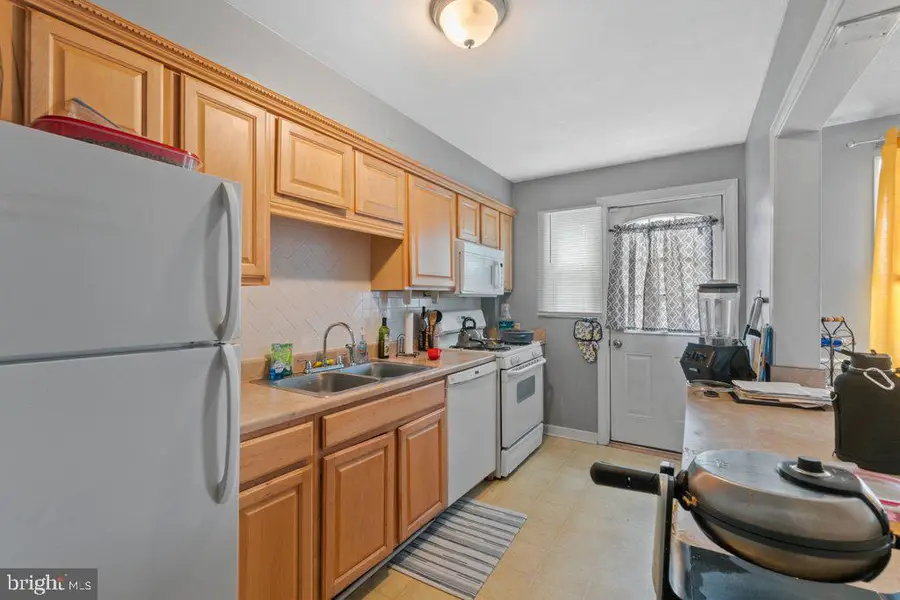 940 Saint Agnes Ln, Baltimore, MD 21207 - Image #3