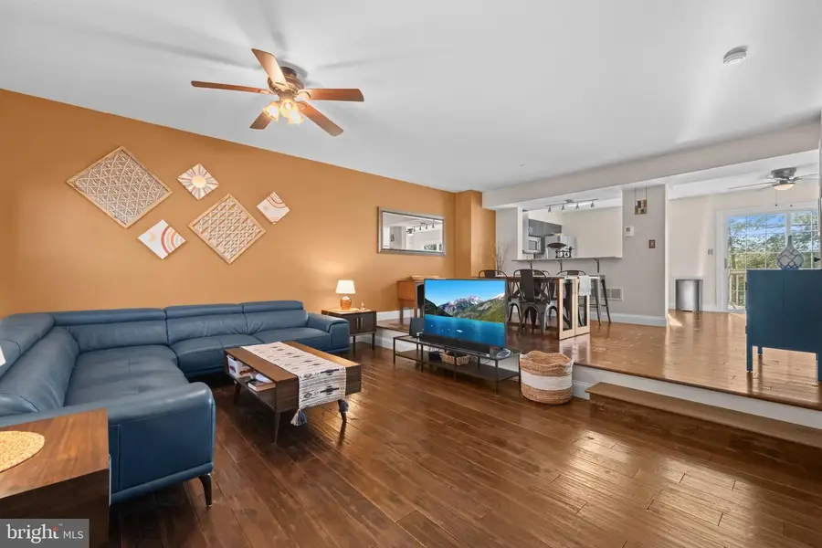 630 Marianne Ln, Baltimore, MD 21228 - Image #3