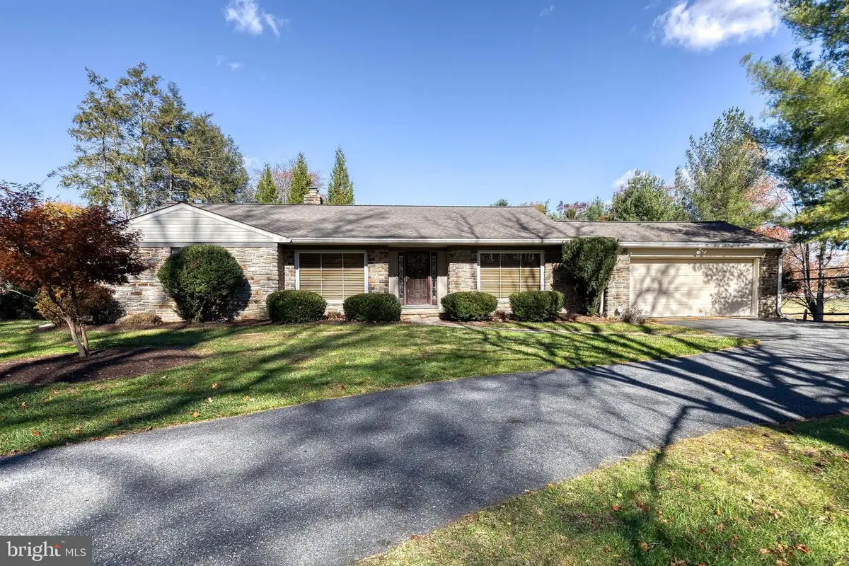 602 Hampton Ln, Hampton, MD 21286 - Image #1