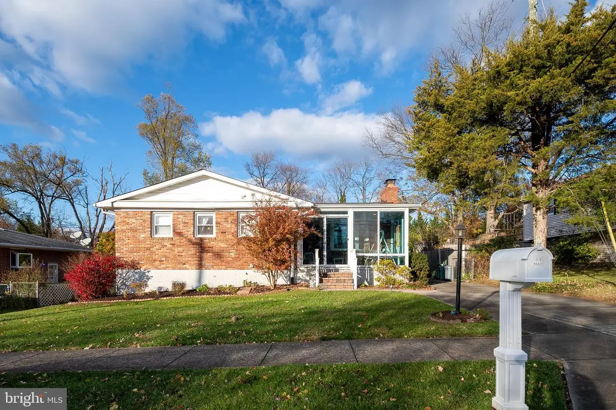 2305 Rockwell Ave, Baltimore, MD 21228 - Image #1