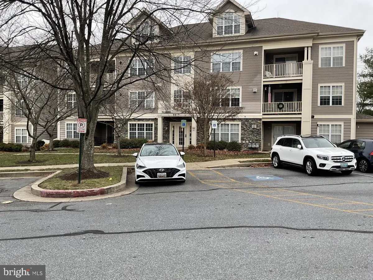 8815 Stone Ridge Cir #101, Pikesville, MD 21208 - Image #1