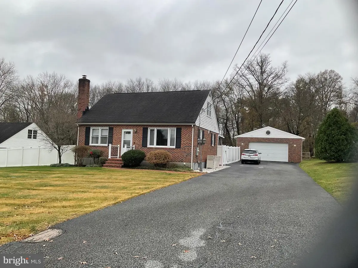 5809 Pine Hill Dr, White Marsh, MD 21162 - Image #1