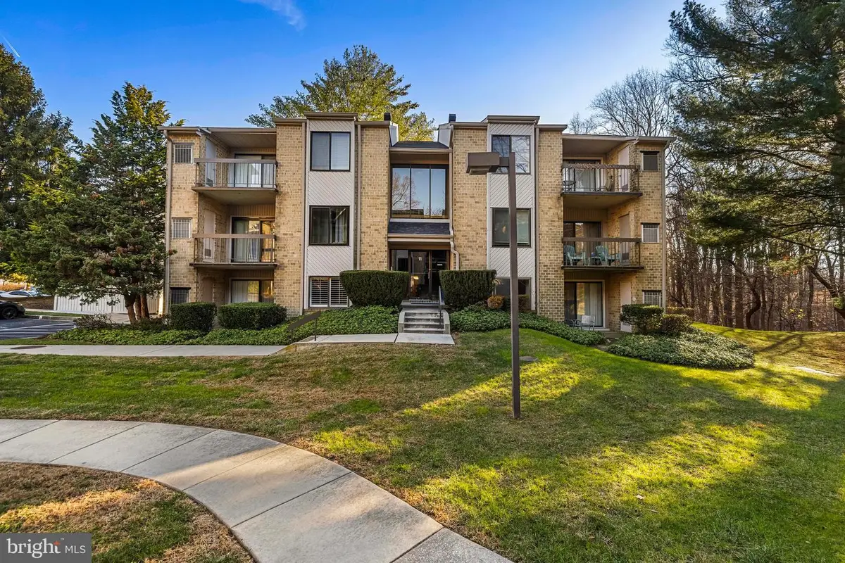 11 Bailiffs Ct #101, Lutherville Timonium, MD 21093 - Image #1