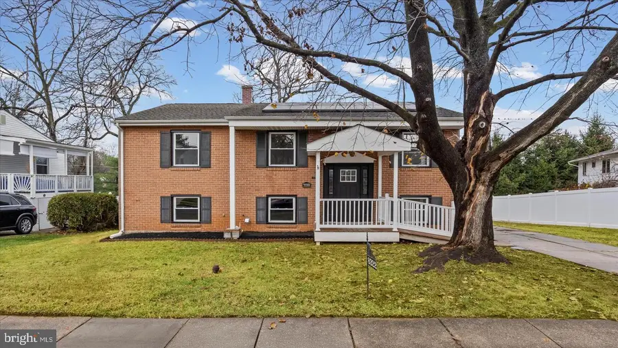 8322 Lages Ln, Baltimore, MD 21244 - Image #2