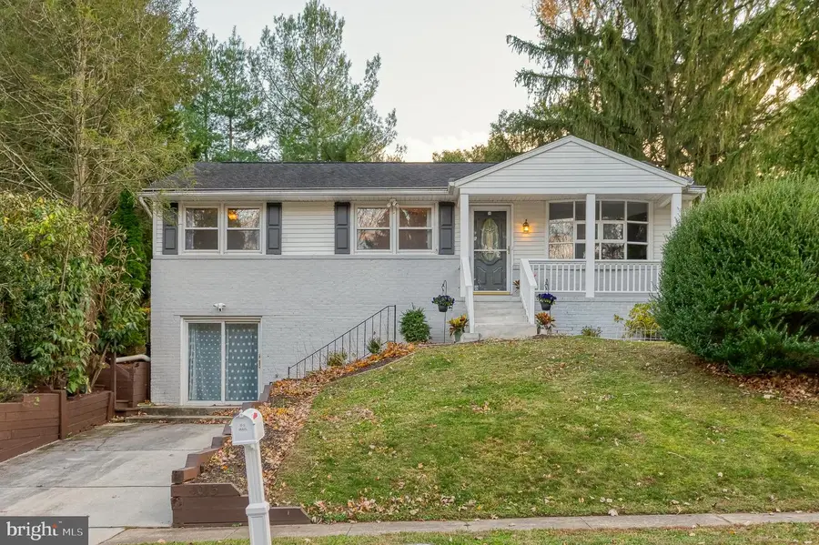 1013 Trickling Brook Rd, Cockeysville, MD 21030 - Image #2