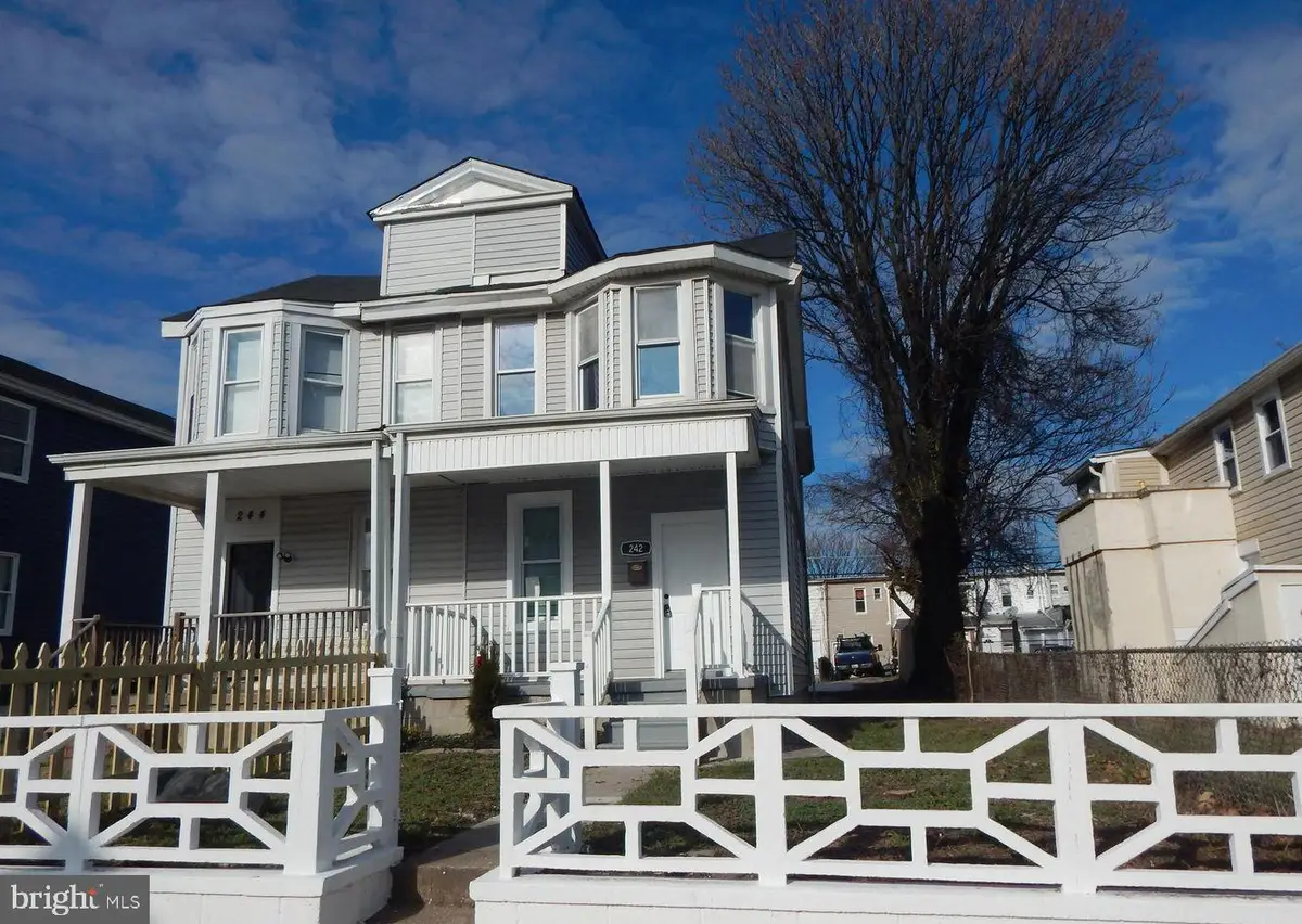 242 Riverview Ave, Dundalk, MD 21222 - Image #1