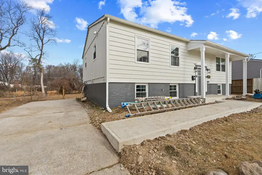 39 Greenview Ave, Reisterstown, MD 21136 - #3