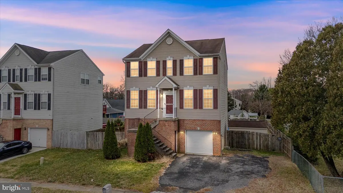 522 Grovethorn Rd, Middle River, MD 21220 - Image #1