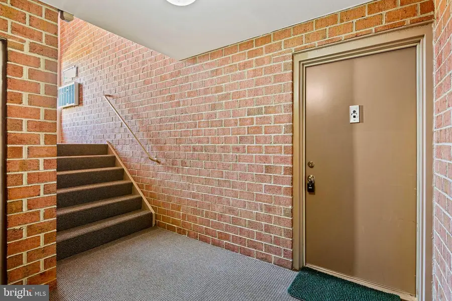 6 Ballindine Ct #101, Lutherville Timonium, MD 21093 - Image #3