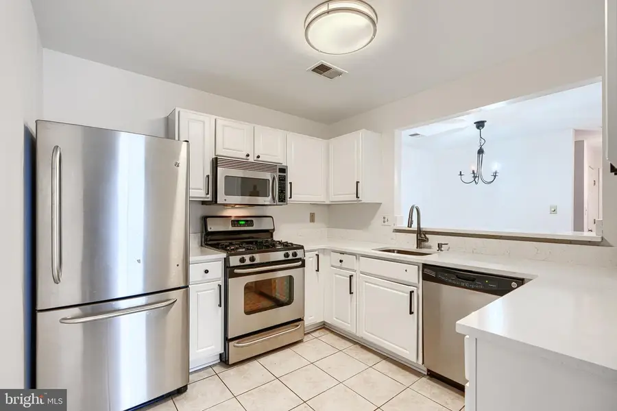 8803 Stone Ridge Cir #301, Pikesville, MD 21208 - Image #2