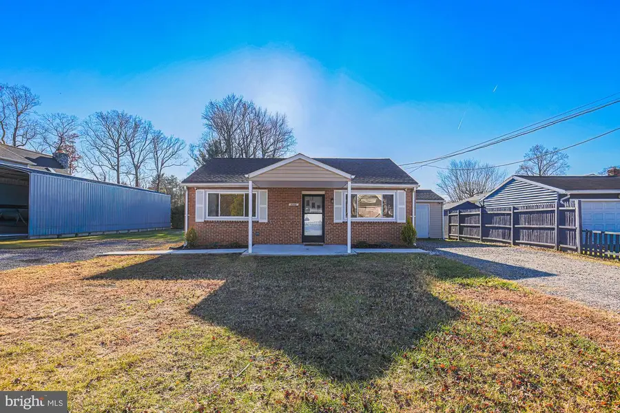 6903 University Dr, Baltimore, MD 21220 - Image #2