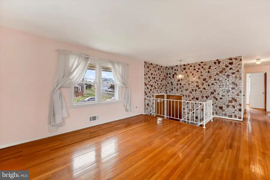 4108 Baker Ln, Baltimore, MD 21236 - Image #3