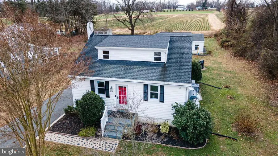 11023 Bird River Grove Rd, White Marsh, MD 21162 - Image #3