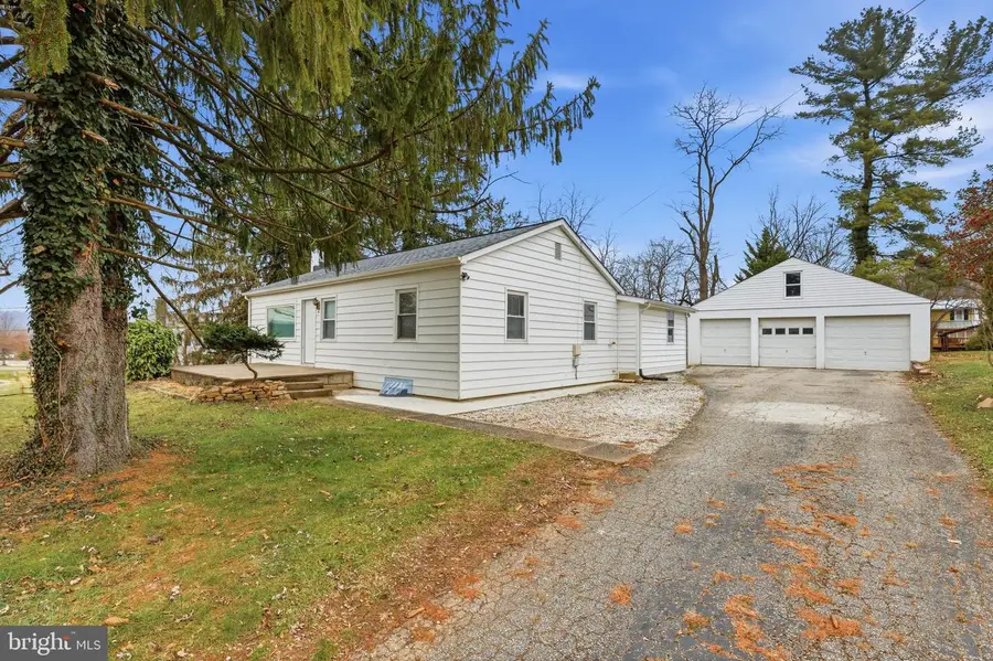 10 Matthews Ave, Cockeysville, MD 21030 - Image #3