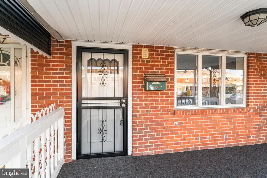 4039 Saint Augustine Ln, Baltimore, MD 21222 - Image #2