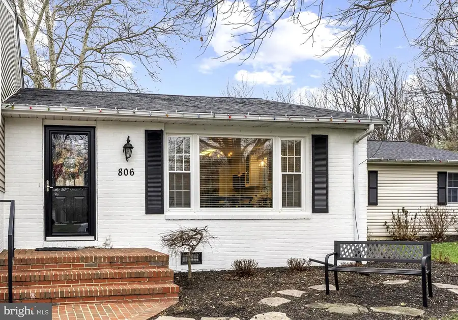 806 Jamieson Rd, Lutherville Timonium, MD 21093 - Image #2