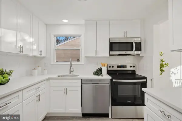 9317 Edway Cir, RANDALLSTOWN, MD 21133