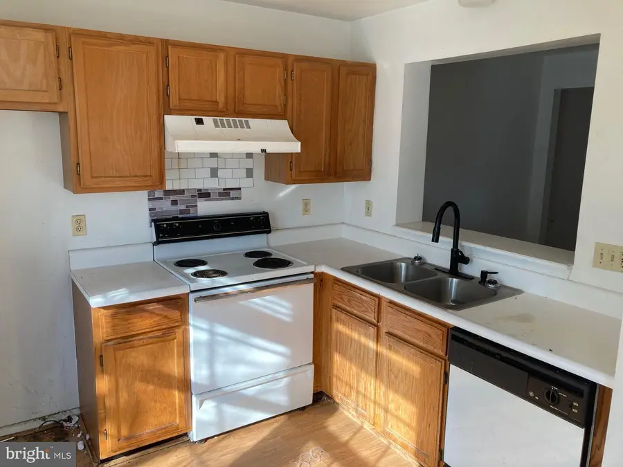 6902 Myersview Dr, Baltimore, MD 21220 - Image #3