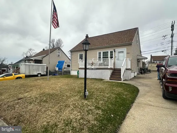 2208 Gaylawn, HALETHORPE, MD 21227