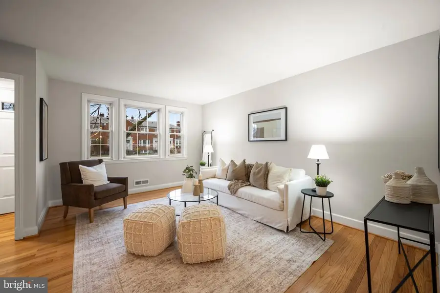 323 Stratford Rd, Baltimore, MD 21228 - Image #3