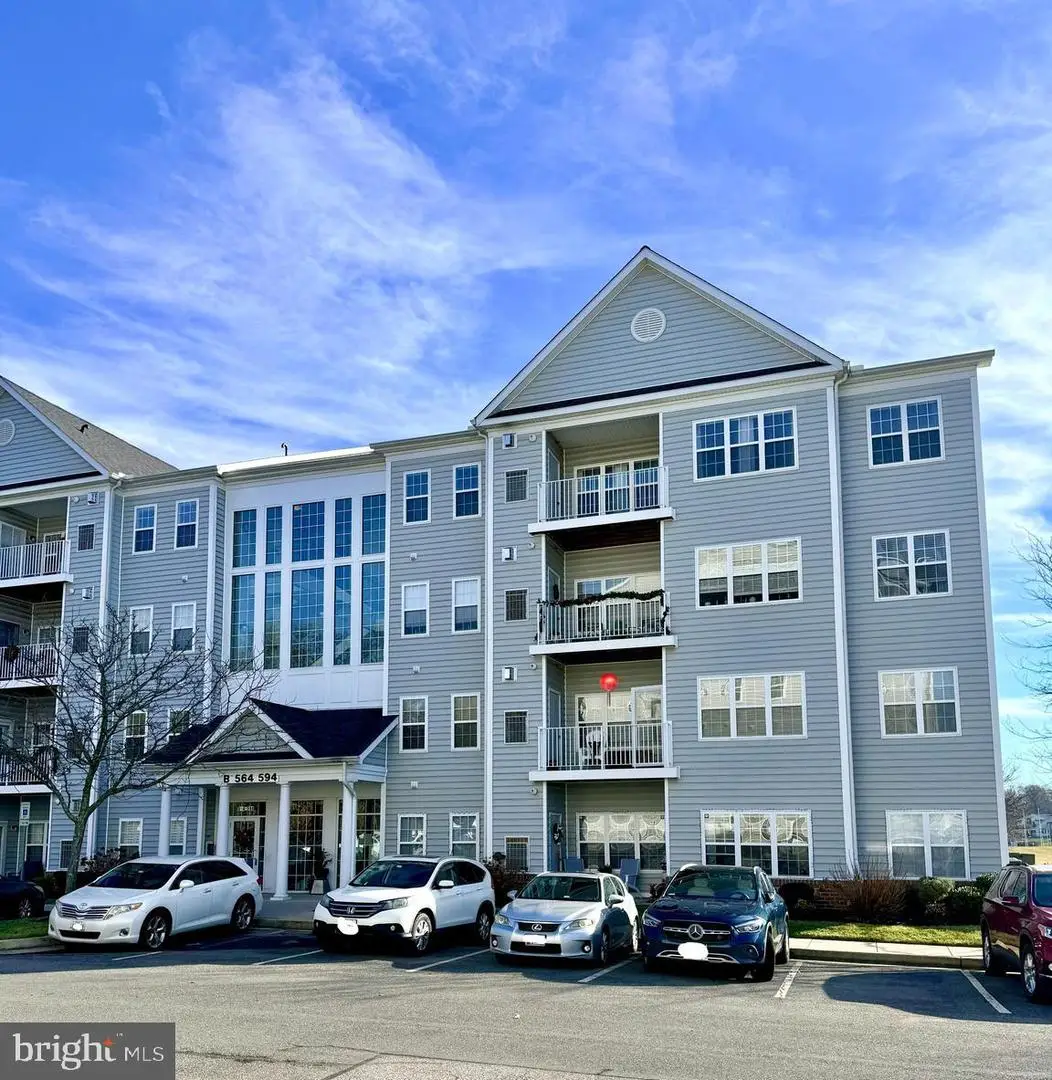 572 Hopkins Landing #572, Baltimore, MD 21221 - Image #1