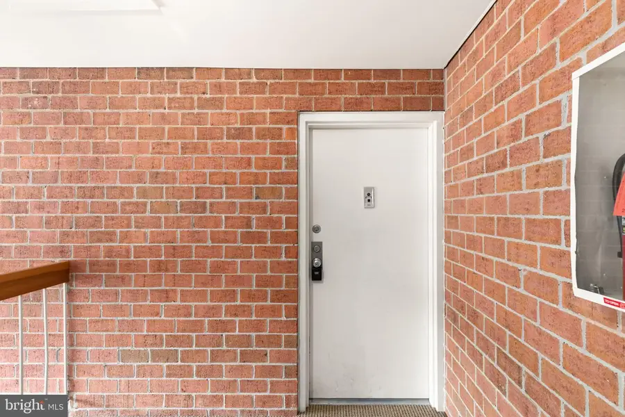 6 Stapleton #301, Lutherville Timonium, MD 21093 - Image #3