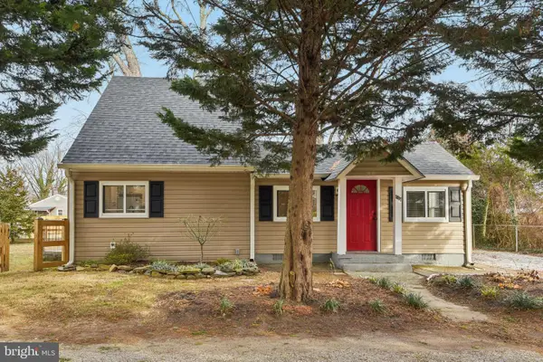 1817 Centre St, ARBUTUS, MD 21227