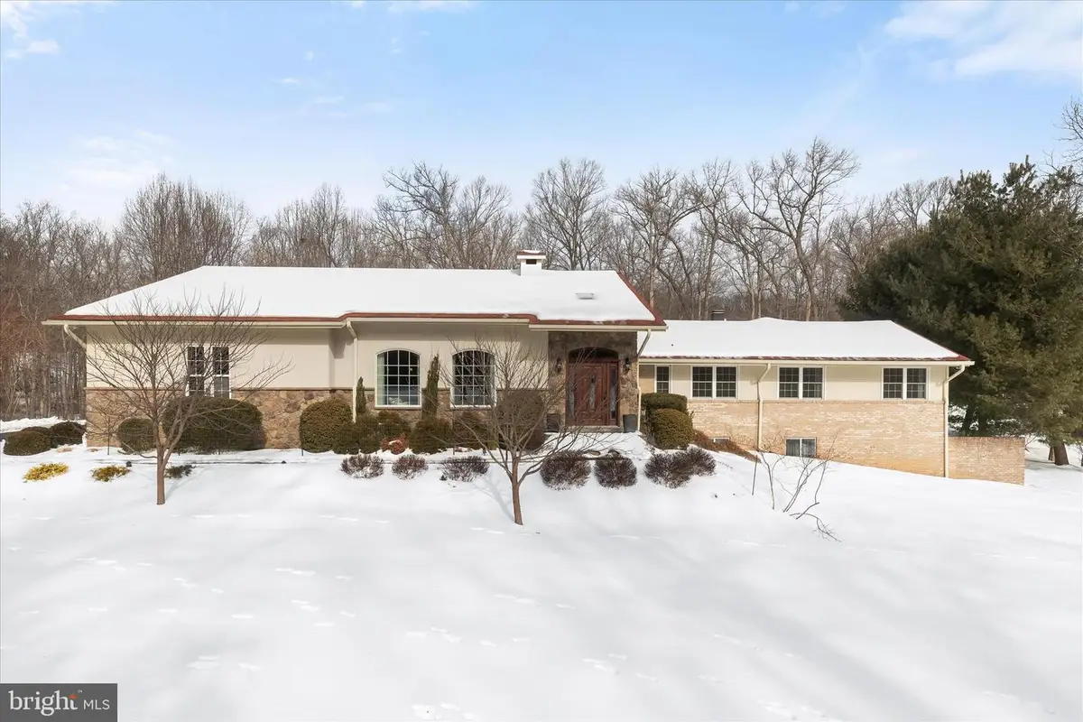 2312 Velvet Ridge Dr, Owings Mills, MD 21117 - #1