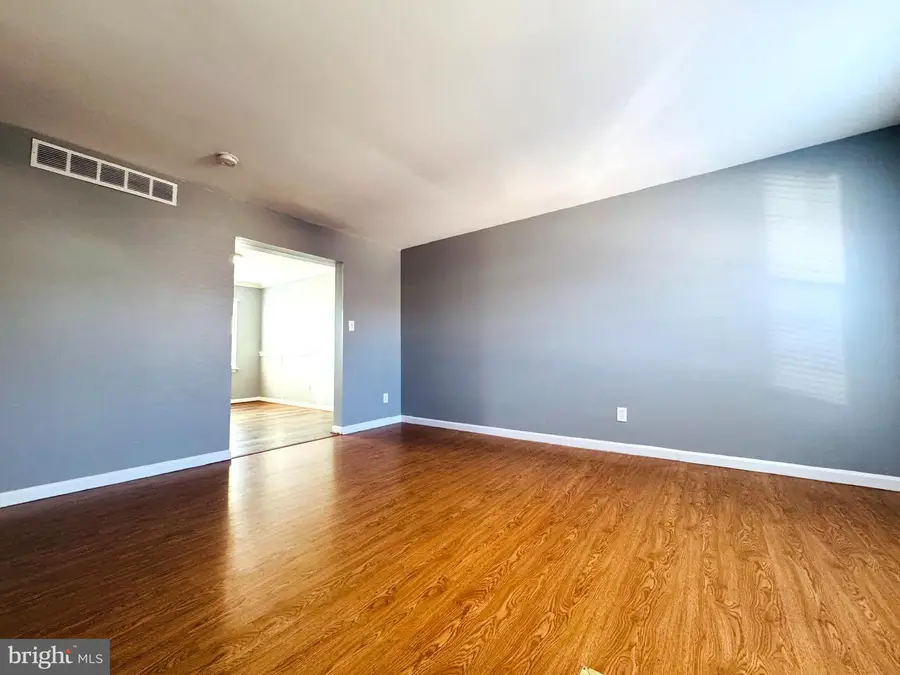 11 Lerner Ct #33i, Nottingham, MD 21236 - Image #2