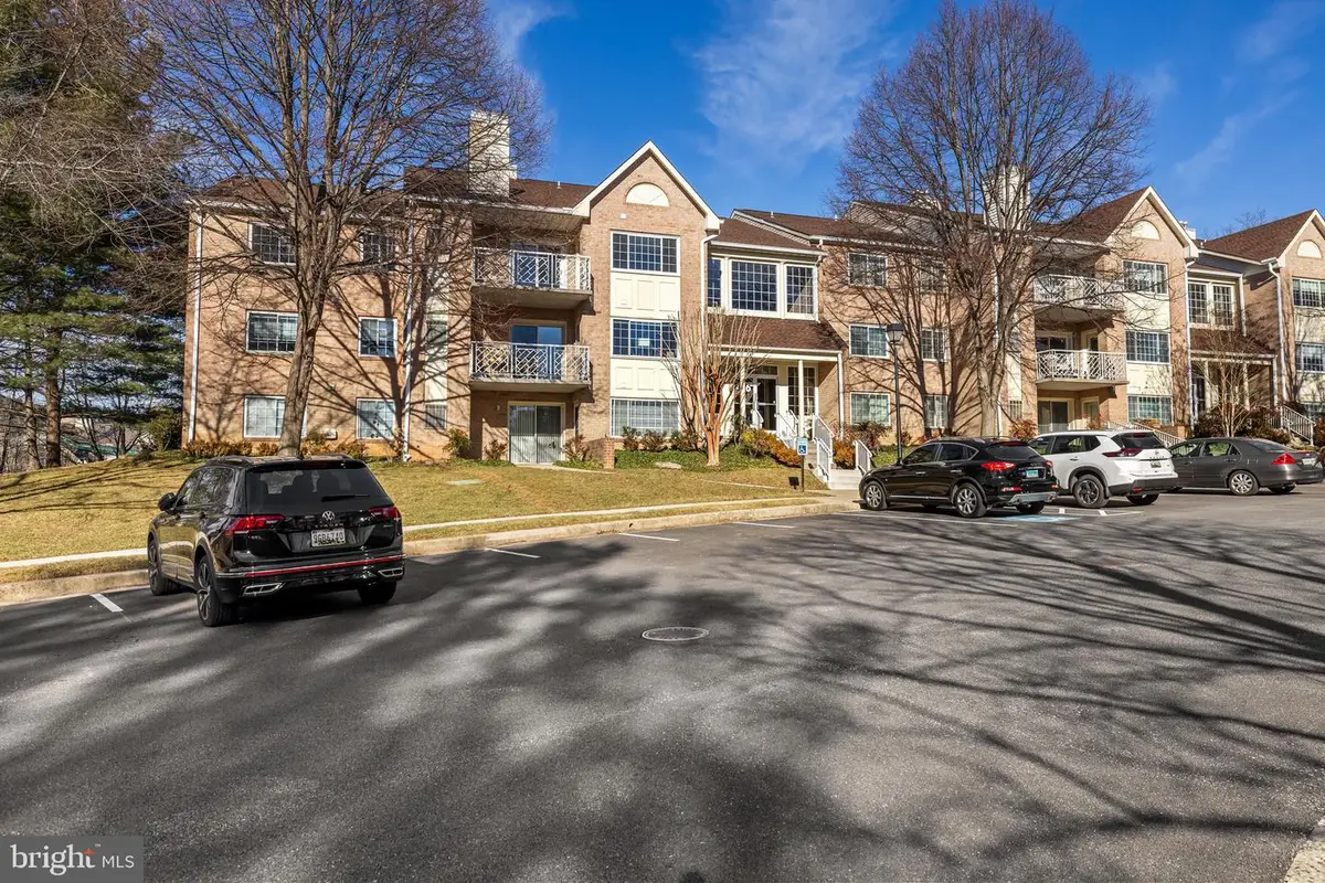 416 Rockfleet Rd #301, Lutherville Timonium, MD 21093 - Image #1
