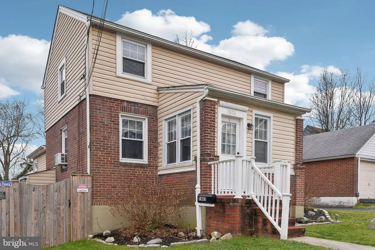 7803 Clarksworth Pl, Parkville, MD 21234 - Image #1