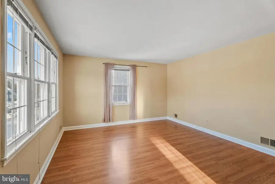 3823 Byfield Rd, Gwynn Oak, MD 21207 - #2