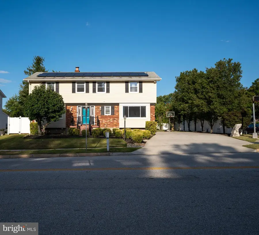 10201 Greenside Dr, Cockeysville, MD 21030 - Image #2