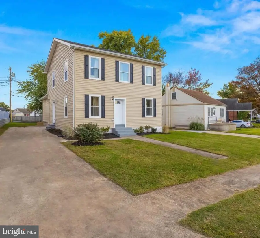 214 Oakwood Rd, Dundalk, MD 21222 - Image #2