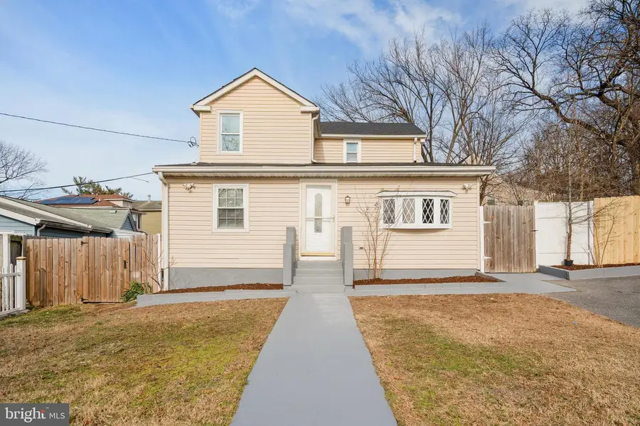 104 Ridge Ave, Baltimore, MD 21227 - Image #2