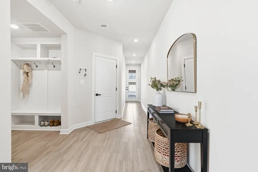 241 Hickory Hollow Ct, Cockeysville, MD 21030 - Image #2