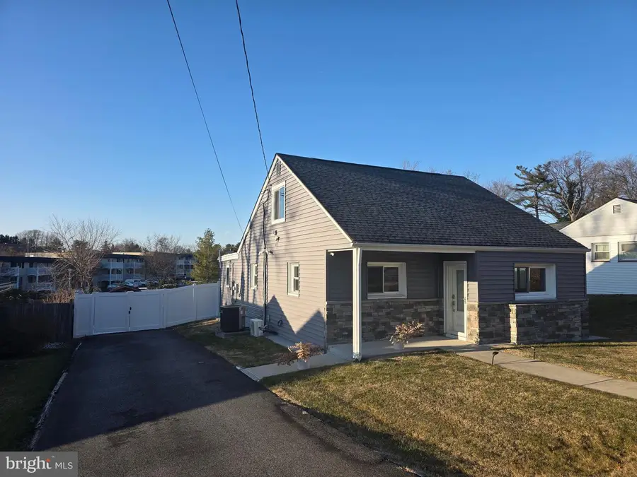 7928 Rolling View Ave, Baltimore, MD 21236 - Image #2